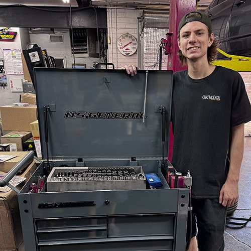 Bradley, Technician