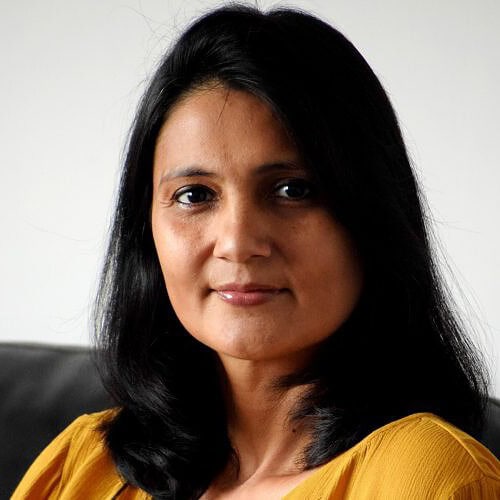 Lesley D Biswas