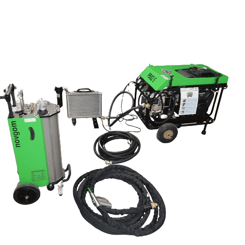 ensemble aerogommeuse 17 litres et compresseur essence de 1400 litres par minutes equipés de tuyaux airs comprimes et faisceau de sablage