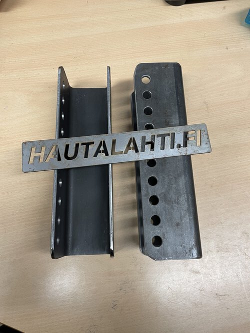 Iskunvaimentimen Korvakko