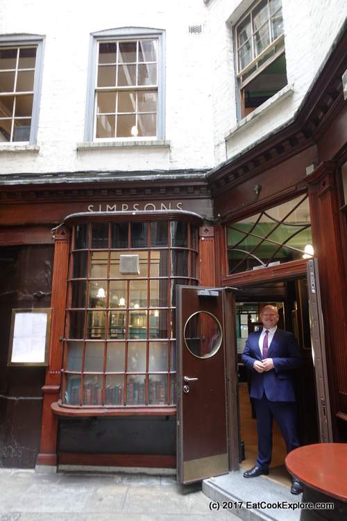 Simpsons Tavern The oldest Chop House in The City