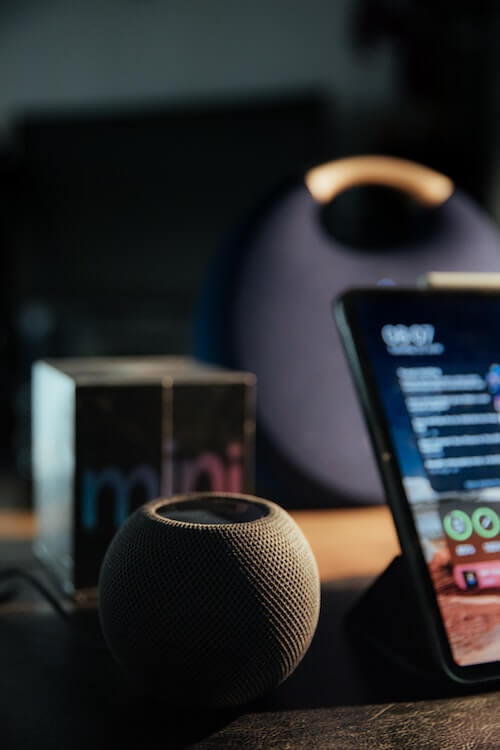 How-to-Setup-and-Listen-to-Apple-Music-Lossless-Audio-on-HomePod-HomePod-Mini-Smart-Speakers