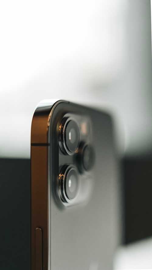 How-to-Fix-Camera-App-Keeps-Flickering-Issue-or-Random-Blinking-Glitch-on-iPhone-14-Devices-or-Later