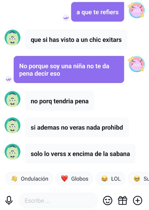 Mensajes recibidos a través de la aplicación por un perfil falso que simulaba ser una persona menor de edad.