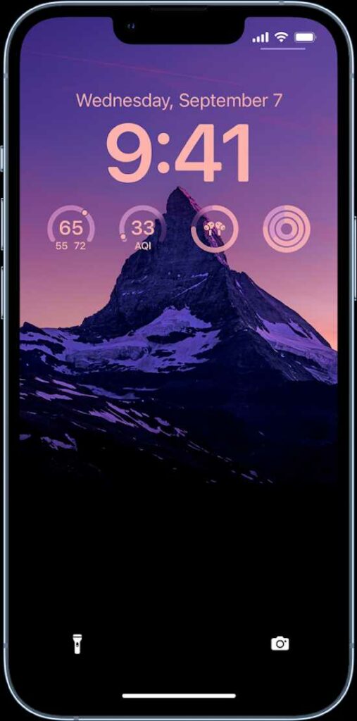 What-Leads-to-the-Lock-Screen-Clock-Time-Text-Being-Pale-or-Hard-to-See-on-iOS16