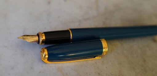 Stylo Plume S.T. Dupont Fidelio en Laque Bleu Canard – Plume Or Massif 14 Carats