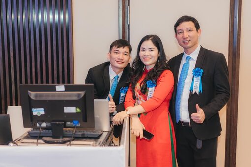 Hoa Cài Áo Hội Khóa Cao Cấp – Lưu Giữ Dấu Ấn Ngày Gặp Lại - Ảnh 6