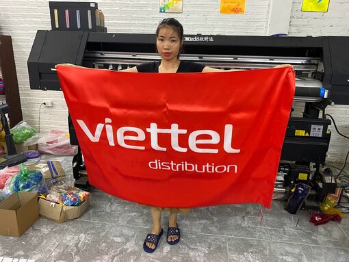 Tạo Nét Độc Đáo Cho Sự Kiện Của Bạn với Cờ In Theo Yêu Cầu
