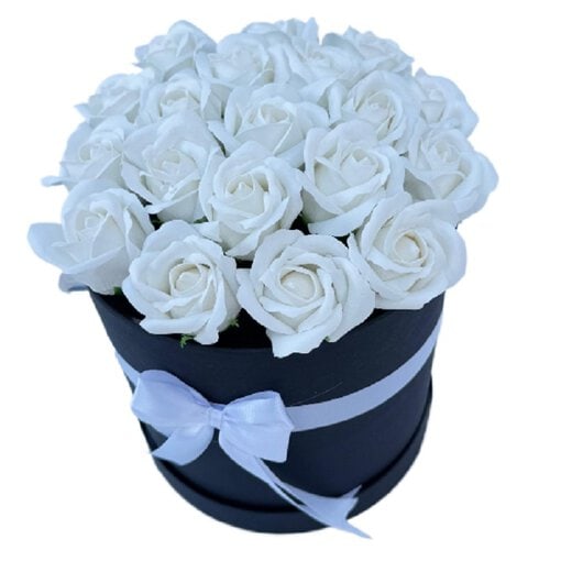 Gerçekçi ve Kalıcı: 17'li İthal Yapay Beyaz Gül Tasarımı - Görsel 2