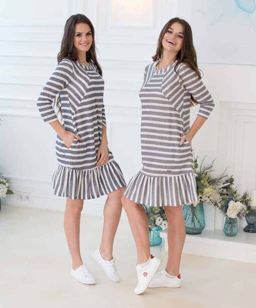 Бело-серое платье для будущих и кормящим мам Lina