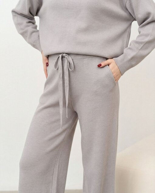 Серый вязаный костюм с молнией Biscuit — изображение 2