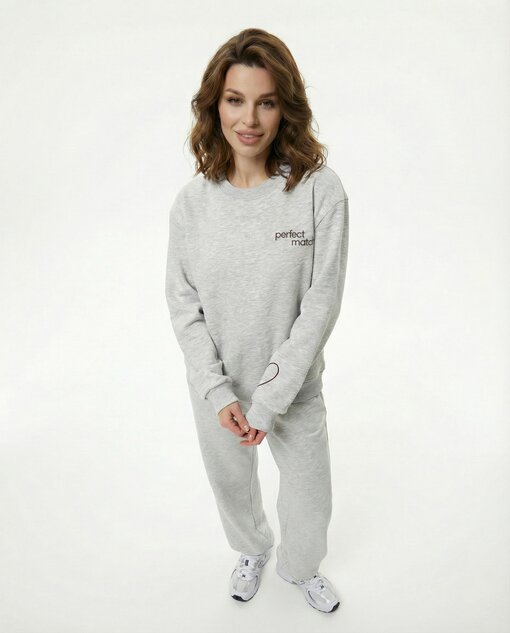 Свитшот с серой вышивкой Perfect Match — изображение 4
