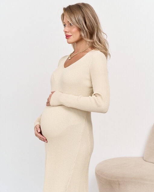 Молочное платье из трикотажа в рубчик Riana — изображение 4