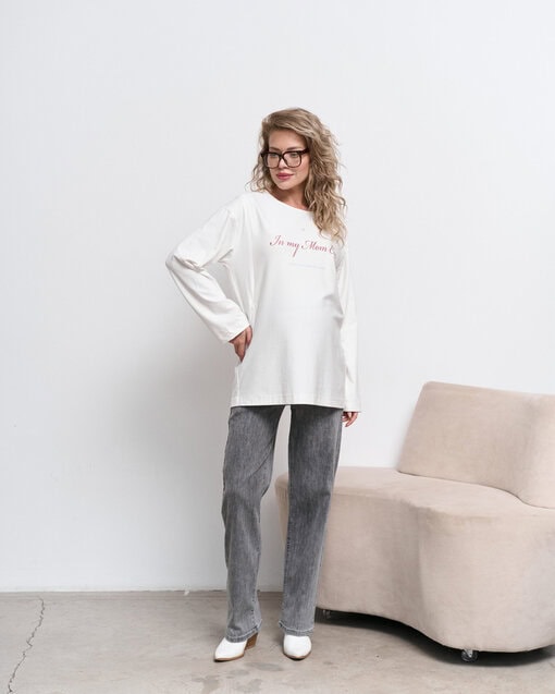 Молочный оверсайз лонгслив In my Mom Era — изображение 5