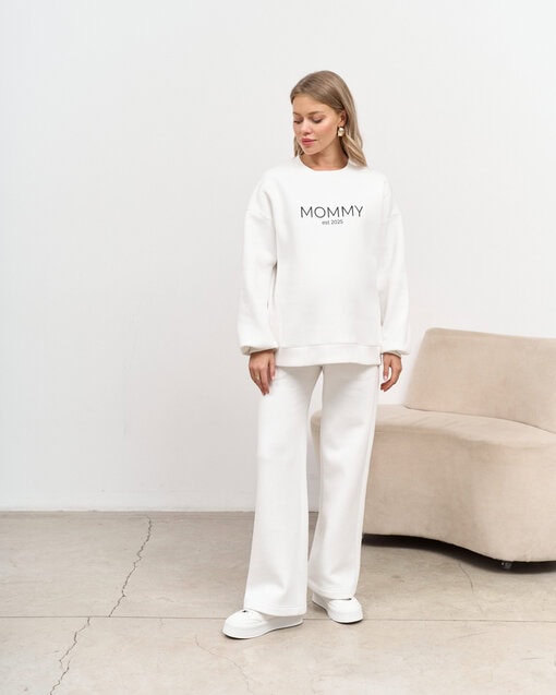 Молочный теплый свитшот для будущих и кормящих мам MOMMY est 2025 — изображение 4