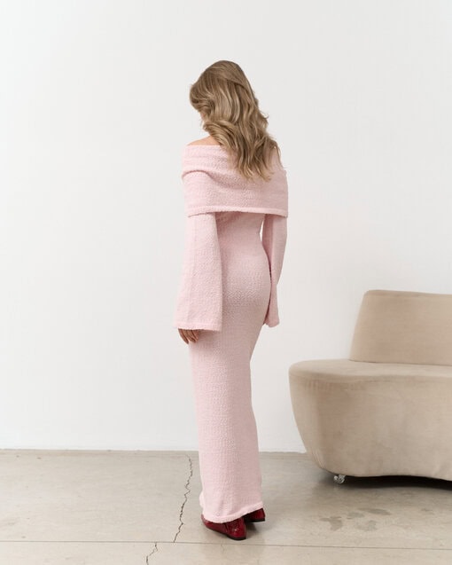 Розовое платье с открытыми плечами Afrodita — изображение 10