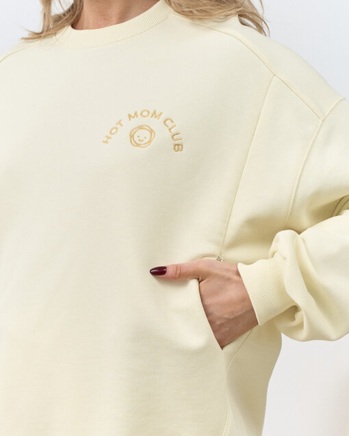Сливочный свитшот для мам с вышивкой Hot Mom Club — изображение 2