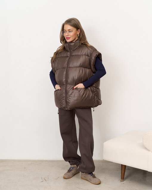 Коричневый тёплый жилет Weekend — изображение 10