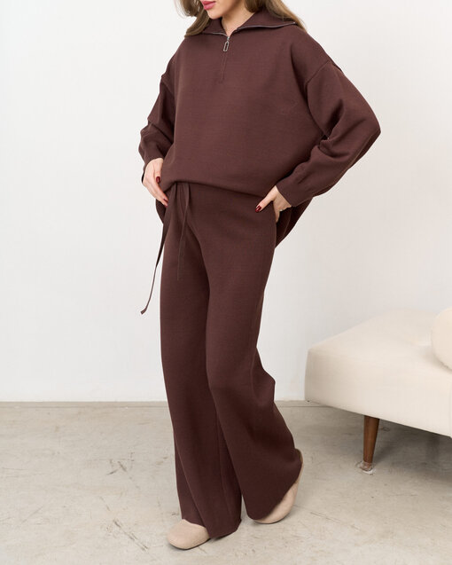 Шоколадный вязаный костюм с молнией Biscuit — изображение 4