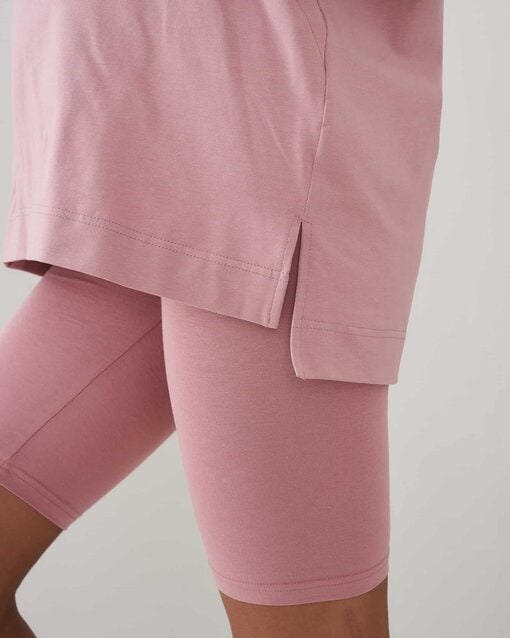 Пудровая футболка-оверсайз для будущих и кормящих мам Boyfriend — изображение 5