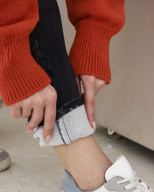 Темно-серые утеплённые джинсы moms для беременных Isla New — изображение 8