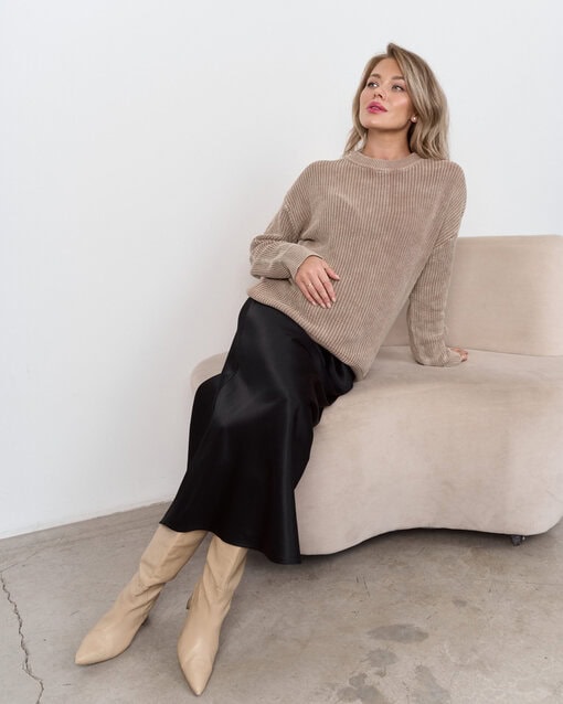 Черная атласная юбка Kate — изображение 4