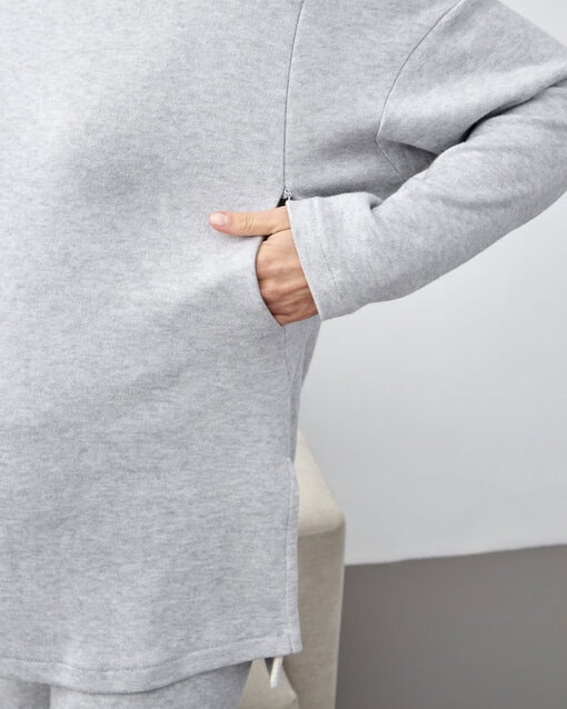 Серый теплый джемпер для будущих и кормящих мам Trendy — изображение 2