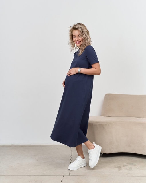 Темно-синее платье-футболка для будущих и кормящих мам Casual — изображение 7