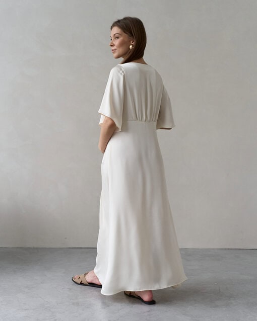 Молочное атласное платье для будущих мам Malena — изображение 10