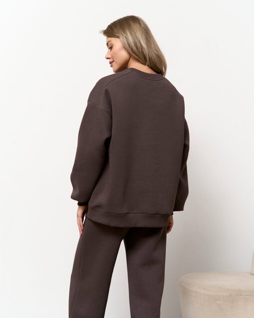 Кофейный теплый свитшот для будущих и кормящих мам MOMMY est 2025 — изображение 5