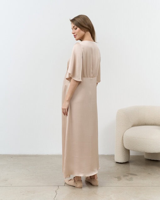Бежевое атласное платье для будущих мам Malena — изображение 9