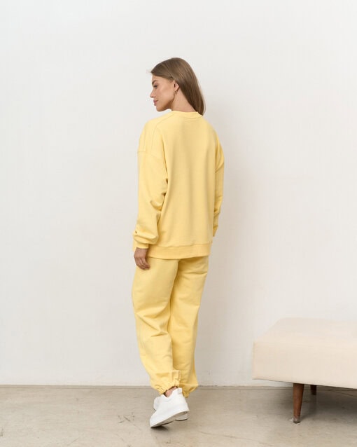 Желтый свитшот для будущих и кормящих мам MOMMY est 2026 — изображение 13