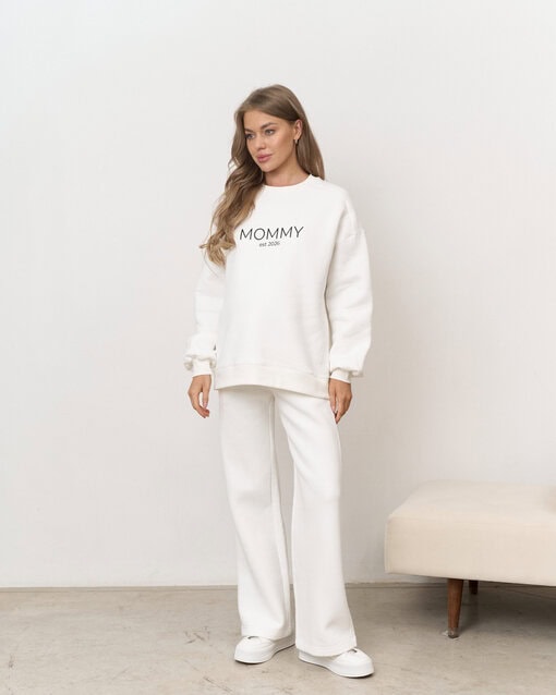 Молочный теплый свитшот для будущих и кормящих мам MOMMY est 2026 — изображение 3