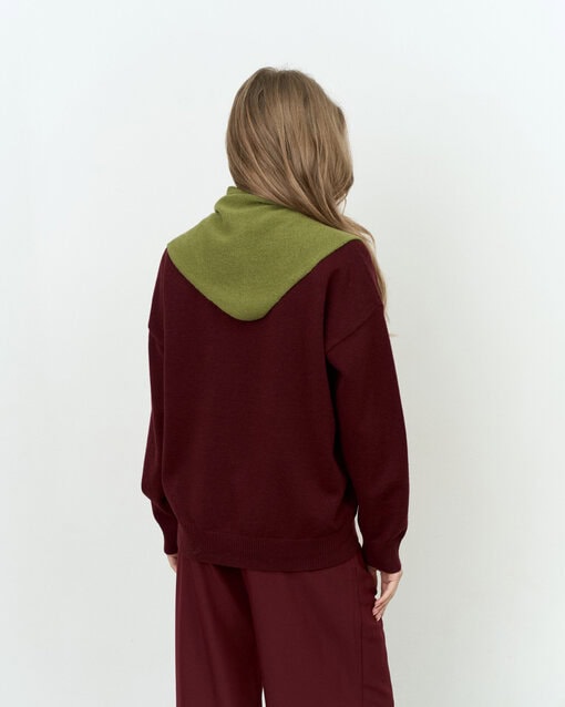 Зеленая вязаная косынка Wolly — изображение 6