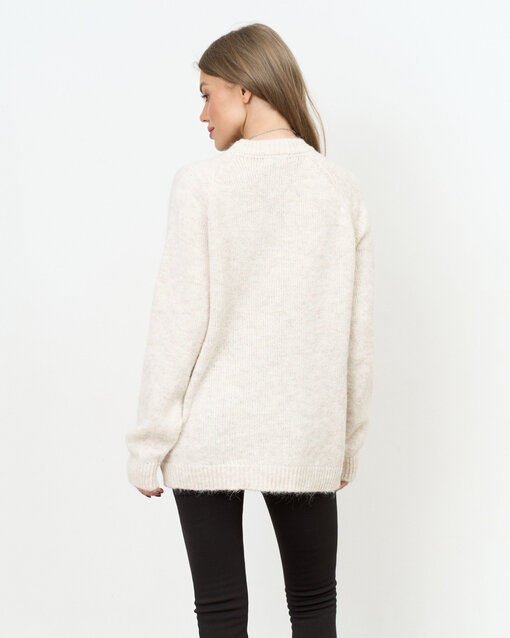 Молочный удлиненный джемпер Fluffy — изображение 10