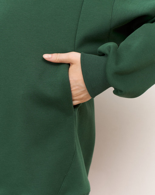 Зеленый теплый свитшот для мам Мама согреет лучше какао — изображение 2