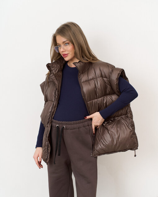 Коричневый тёплый жилет Weekend — изображение 4