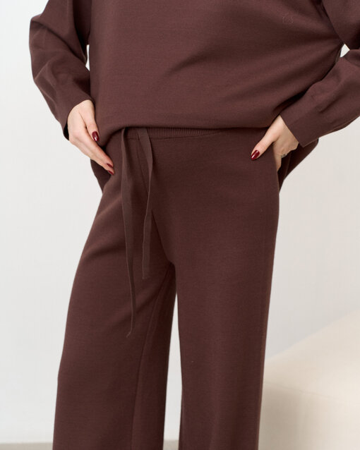 Шоколадный вязаный костюм с молнией Biscuit — изображение 2