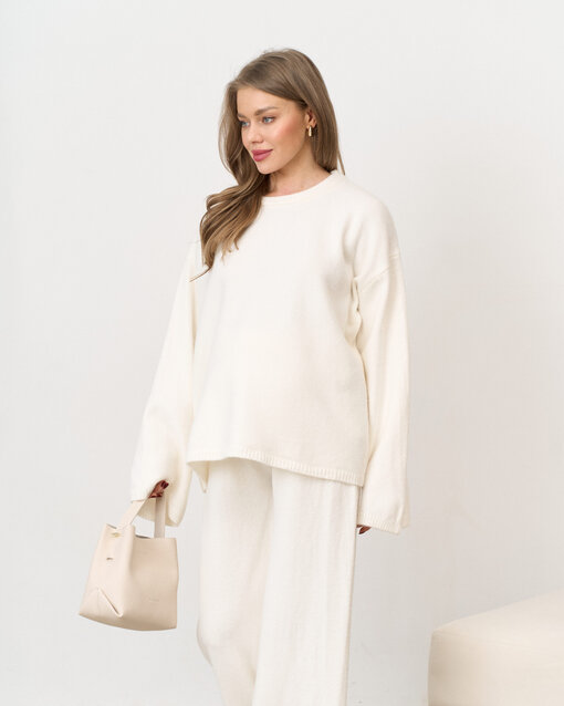 Молочный вязаный костюм с брюками и джемпером Cozy — изображение 11