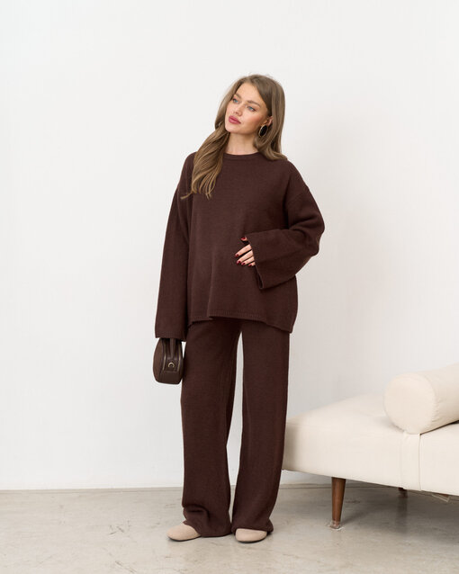 Шоколаный вязаный костюм с брюками и джемпером Cozy — изображение 3
