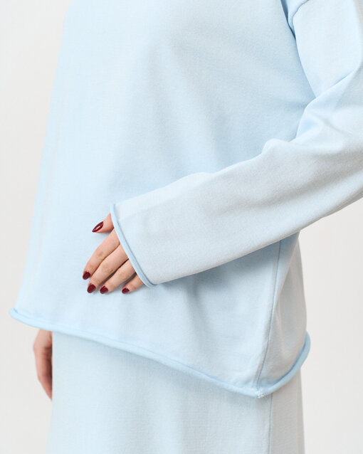 Голубой вязаный костюм с юбкой и джемпером Amber — изображение 9