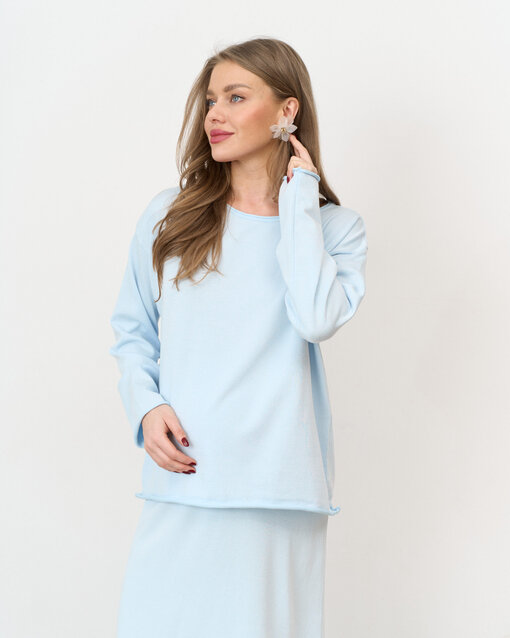 Голубой вязаный костюм с юбкой и джемпером Amber — изображение 13