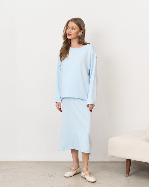 Голубой вязаный костюм с юбкой и джемпером Amber — изображение 12