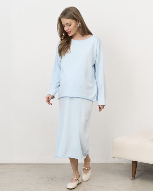 Голубой вязаный костюм с юбкой и джемпером Amber