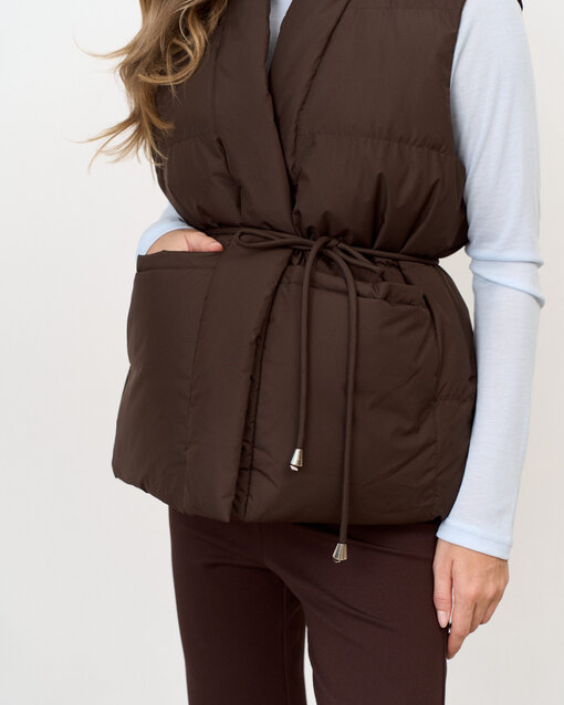 Шоколадный тёплый жилет с поясом Juniper — изображение 5