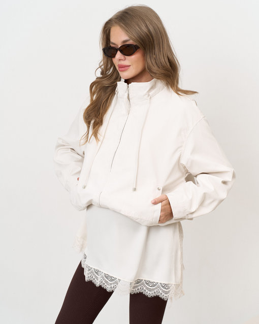 Молочная укороченная ветровка Cherry