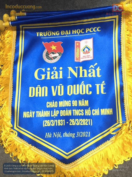 ờ lưu niệm, cờ trao giải, cờ kỷ niệm, cờ giải thưởng, cờ vinh danh, cờ lưu niệm trao tặng, cờ trao thưởng, cờ thi đua, cờ lưu niệm đẹp, cờ trao giải đẹp, đặt cờ lưu niệm, đặt làm cờ lưu niệm, đặt cờ trao giải, đặt làm cờ trao giải, làm cờ lưu niệm theo yêu cầu, làm cờ trao giải theo yêu cầu, in cờ lưu niệm, in cờ trao giải, thiết kế cờ lưu niệm, thiết kế cờ trao giải, sản xuất cờ lưu niệm, sản xuất cờ trao giải, may cờ lưu niệm, cờ lưu niệm giải thể thao, cờ trao giải thể thao, cờ trao giải bóng đá, cờ giải bóng đá, cờ trao giải cầu lông, cờ giải tennis, cờ giải golf, cờ giải chạy, cờ giải marathon, cờ lưu niệm hội thao, cờ trao giải hội thao, cờ lưu niệm cuộc thi, cờ trao giải cuộc thi, cờ trao giải văn nghệ, cờ lưu niệm sự kiện, cờ lưu niệm hội nghị, cờ lưu niệm kỷ niệm thành lập, cờ lưu niệm đại hội, cờ trao giải phong trào, cờ lưu niệm cho doanh nghiệp, cờ lưu niệm cho đối tác, cờ lưu niệm cho khách hàng, cờ lưu niệm đơn vị, cờ lưu niệm trường học, cờ lưu niệm câu lạc bộ, cờ lưu niệm đội nhóm, cờ lưu niệm giải đấu, cờ trao giải nhất, cờ trao giải nhì, cờ trao giải ba, cờ vô địch, cờ á quân, cờ lưu niệm bằng vải, cờ trao giải bằng vải, cờ lưu niệm vải satin, cờ lưu niệm vải phi bóng, cờ lưu niệm thêu, cờ lưu niệm in logo, cờ lưu niệm viền tua rua, cờ tam giác lưu niệm, cờ đuôi nheo trao giải, cờ đuôi nheo lưu niệm, giá cờ lưu niệm, báo giá cờ lưu niệm, giá cờ trao giải, báo giá cờ trao giải, cờ lưu niệm giá rẻ, cờ trao giải giá rẻ, cờ lưu niệm cao cấp, cờ trao giải cao cấp, nơi làm cờ lưu niệm, địa chỉ làm cờ lưu niệm, xưởng sản xuất cờ lưu niệm, xưởng may cờ lưu niệm, công ty làm cờ trao giải, mua cờ lưu niệm, đặt cờ số lượng lớn, đặt làm cờ lưu niệm theo yêu cầu, đặt may cờ trao giải theo yêu cầu, in logo lên cờ lưu niệm, làm cờ lưu niệm cho giải thể thao, sản xuất cờ trao giải số lượng lớn, cờ lưu niệm dành cho doanh nghiệp, cờ trao giải cho sự kiện thể thao, cờ lưu niệm có in logo theo yêu cầu, thiết kế và sản xuất cờ trao giải, xưởng may cờ lưu niệm giá tốt, cờ trao giải đẹp theo yêu cầu, làm cờ vô địch cho giải đấu, cờ lưu niệm cho chương trình sự kiện