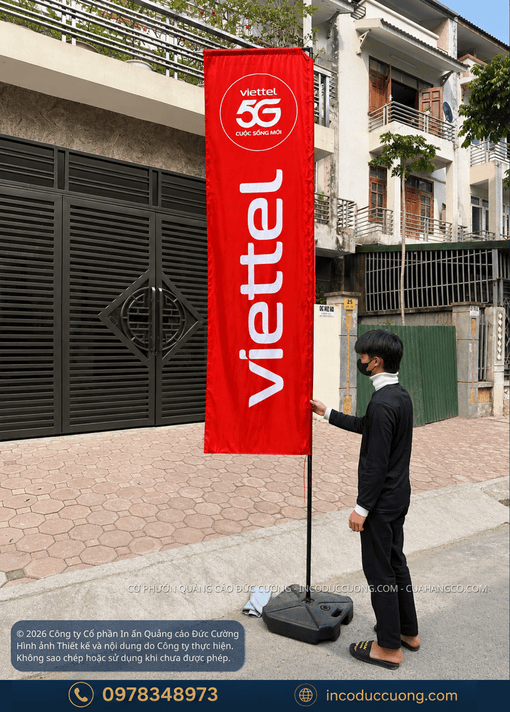 cờ phướn, cờ buồm, cờ cánh buồm, cờ feather, feather flag, feather banner, cờ teardrop, teardrop flag, teardrop banner, cờ giọt nước, cờ phướn giọt nước, cờ phướn chữ nhật, cờ banner đứng, cờ banner ngoài trời, cờ phướn đứng, cờ phướn dọc, cờ quảng cáo, cờ quảng cáo ngoài trời, cờ quảng cáo sự kiện, cờ quảng cáo doanh nghiệp, cờ quảng bá thương hiệu, cờ truyền thông, cờ marketing, cờ nhận diện thương hiệu, cờ in logo, cờ logo công ty, cờ quảng bá sản phẩm, cờ sự kiện, cờ sự kiện ngoài trời, cờ trưng bày ngoài trời, cờ roadshow, cờ activation, cờ event, cờ hội chợ, cờ triển lãm, cờ hội nghị, cờ hội thảo, cờ khai trương, cờ khánh thành, cờ động thổ, cờ lễ hội, cờ thể thao, cờ giải chạy, cờ marathon, cờ bóng đá, cờ bóng chuyền, cờ tennis, cờ golf, cờ pickleball, cờ đua xe, cờ cổ động, cờ trường học, cờ khai giảng, cờ hội trại, cờ lễ tốt nghiệp, cờ đoàn thanh niên, cờ công viên, cờ quảng trường, cờ phố đi bộ, cờ trang trí ngoài trời, cờ trang trí lễ hội, cờ khu du lịch, cờ resort, cờ khách sạn, cờ trung tâm thương mại, cờ showroom, cờ bất động sản, cờ khu công nghiệp, cờ cơ quan, cờ hành chính, cờ doanh nghiệp, cờ nhà máy, cờ sự kiện cộng đồng, cờ sự kiện văn hóa, cờ sự kiện âm nhạc, cờ sự kiện thể thao, cờ quảng bá thương hiệu ngoài trời, cờ truyền thông ngoài trời, cờ quảng cáo khổ lớn, cờ phướn in logo, cờ buồm in logo, cờ cánh buồm in logo, in cờ phướn, in cờ buồm, in cờ cánh buồm, in cờ quảng cáo, in cờ sự kiện, in cờ ngoài trời, đặt may cờ phướn, đặt làm cờ phướn, sản xuất cờ phướn, xưởng may cờ phướn, xưởng in cờ phướn, công ty sản xuất cờ, gia công cờ phướn, may cờ theo yêu cầu, cờ phướn giá rẻ, cờ phướn cao cấp, báo giá cờ phướn, giá cờ buồm, mua cờ phướn, bán cờ phướn, chân cờ phướn, cột cờ phướn, đế cờ phướn, đế nước cờ phướn, đế bê tông cờ phướn, đế chữ thập cờ phướn, khung cờ phướn, bộ cờ phướn, cột cờ buồm, phụ kiện cờ phướn, cờ polyester, cờ vải ngoài trời, cờ in chuyển nhiệt, cờ chống nắng, cờ chống thấm, cờ chịu mưa, cờ quảng cáo sự kiện chuyên nghiệp, cờ quảng cáo hội chợ triển lãm, cờ quảng cáo hội nghị, cờ quảng cáo trường học, cờ quảng cáo công viên, cờ quảng cáo cơ quan hành chính, cờ quảng cáo khu đô thị, cờ quảng cáo trung tâm thương mại, cờ quảng cáo giải thể thao, cờ quảng cáo ngoài trời cao cấp.