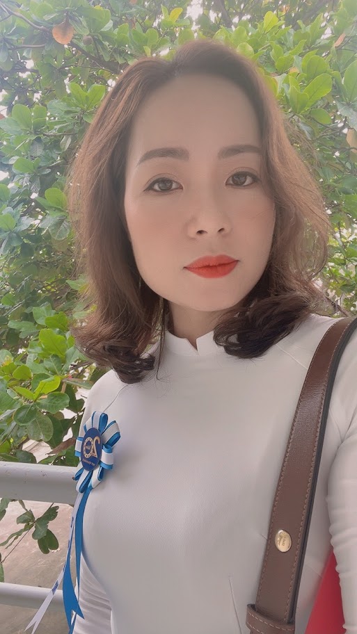 Hoa Cài Áo Hội Khóa Cao Cấp – Lưu Giữ Dấu Ấn Ngày Gặp Lại - Ảnh 5