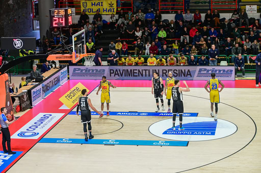 Partita Derthona Basket vs Scafati Serie A 7 gennaio 2024 - Prima Pavimenti sponsor